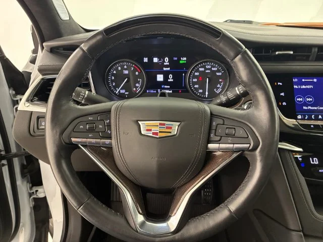 Certified Used 2025 Crystal White Tricoat Cadillac Premium Luxury image 22