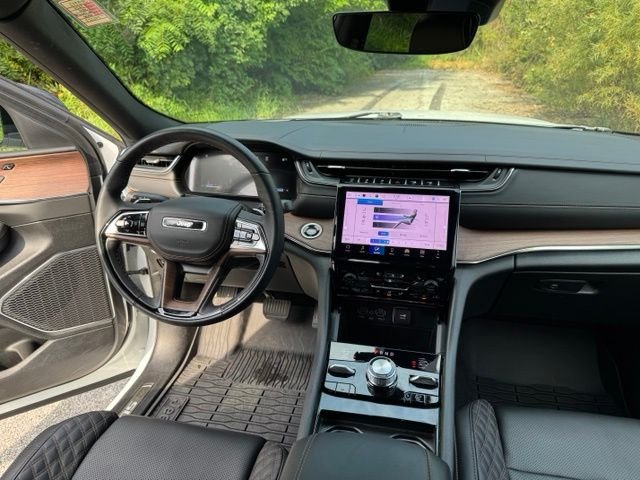 Used 2025 Bright White Clearcoat Jeep Summit image 30