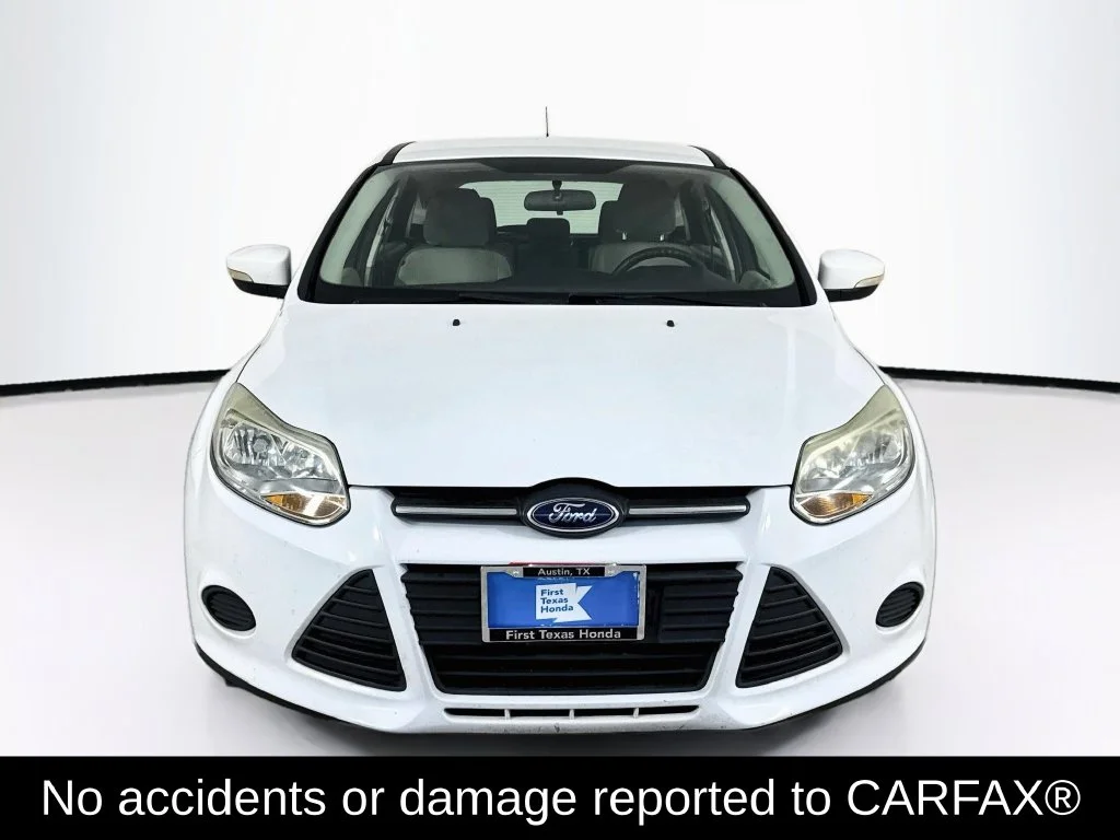Used 2014 Oxford White Ford SE image 2