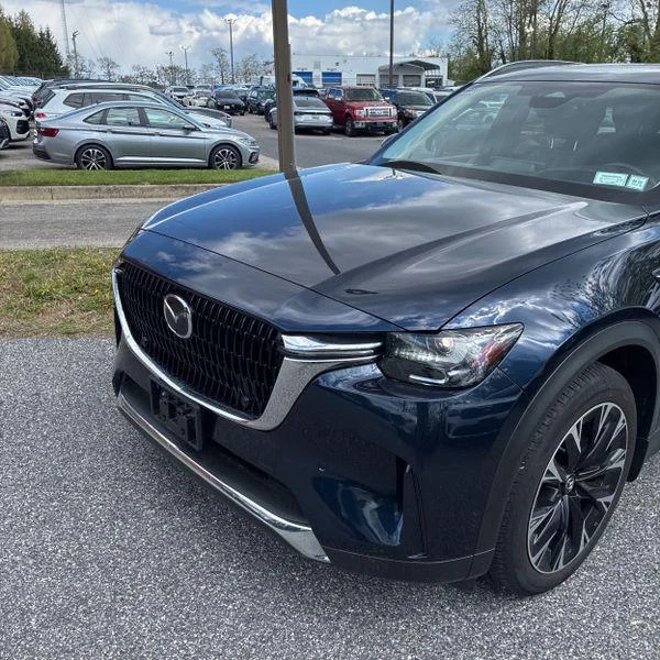 2024 Mazda CX-90 PHEV Premium Package's photo
