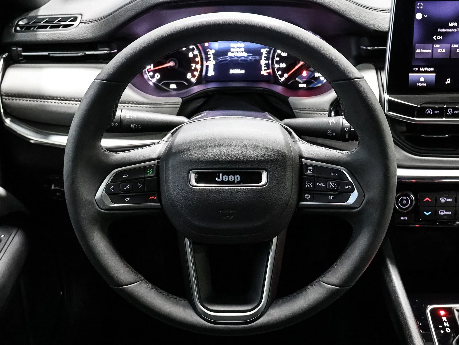 2024 Jeep Compass Limited - Photo 33