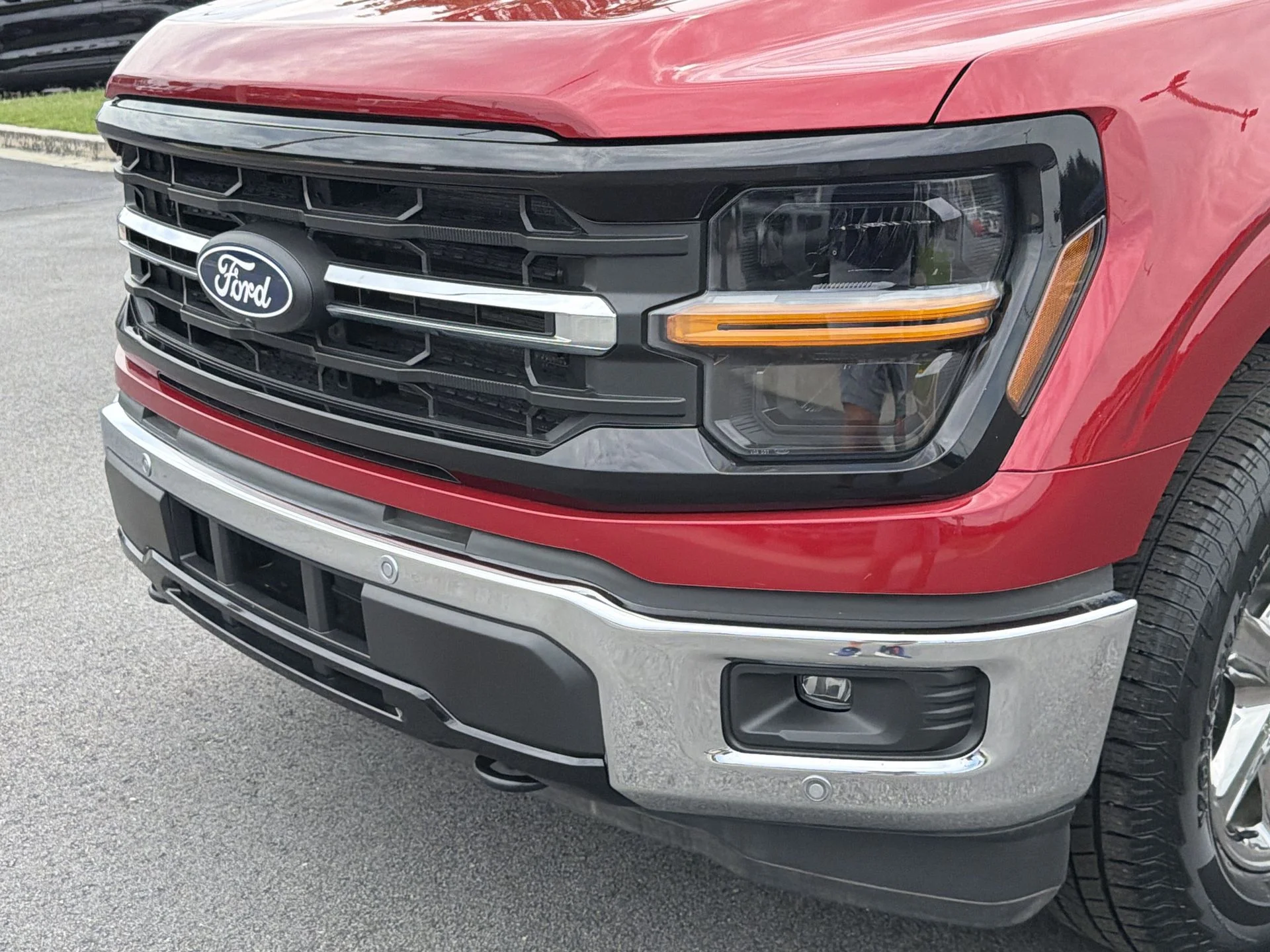 Used 2024 Red Metallic Ford XLT image 35