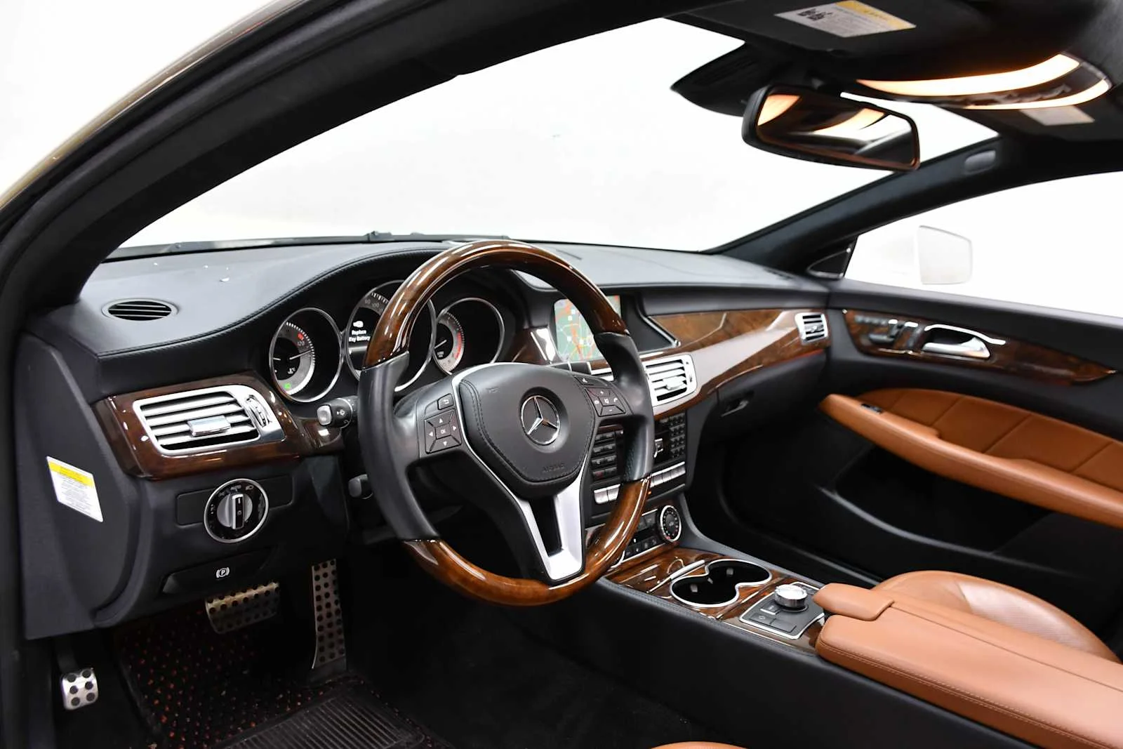 Used 2013 Diamond White Metallic Mercedes-Benz CLS 550 image 15