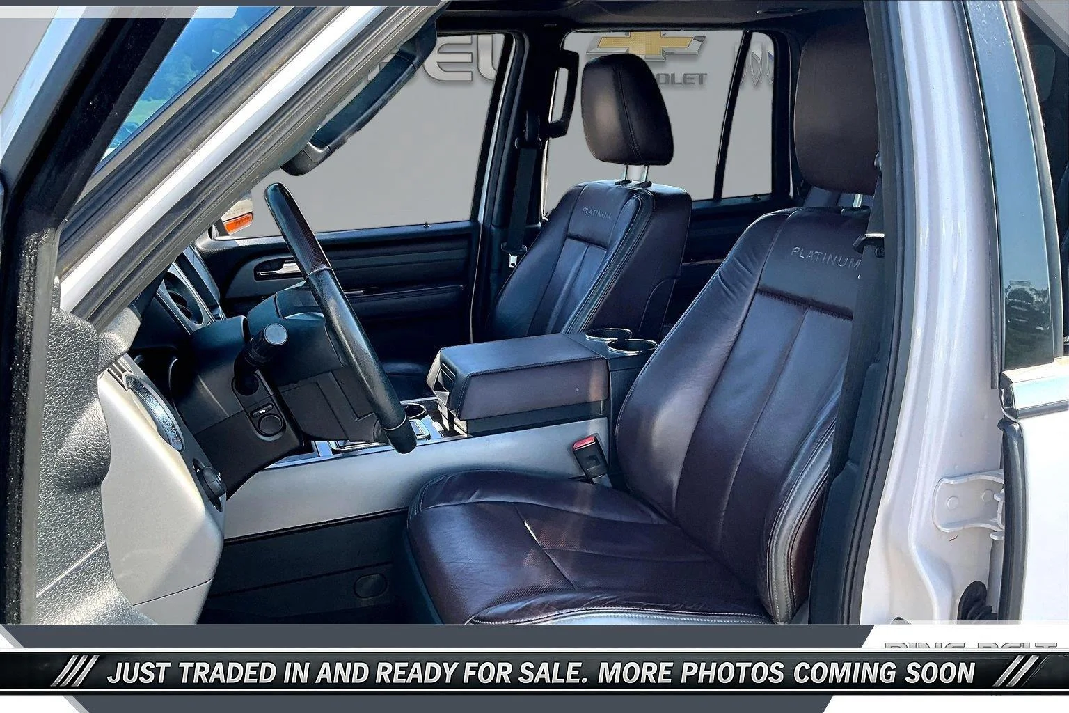 Used 2016 White Platinum Metallic Tri-Coat Ford Platinum image 18