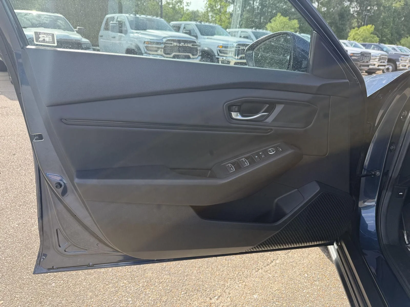 Used 2024 Canyon River Blue Metallic Honda EX image 15