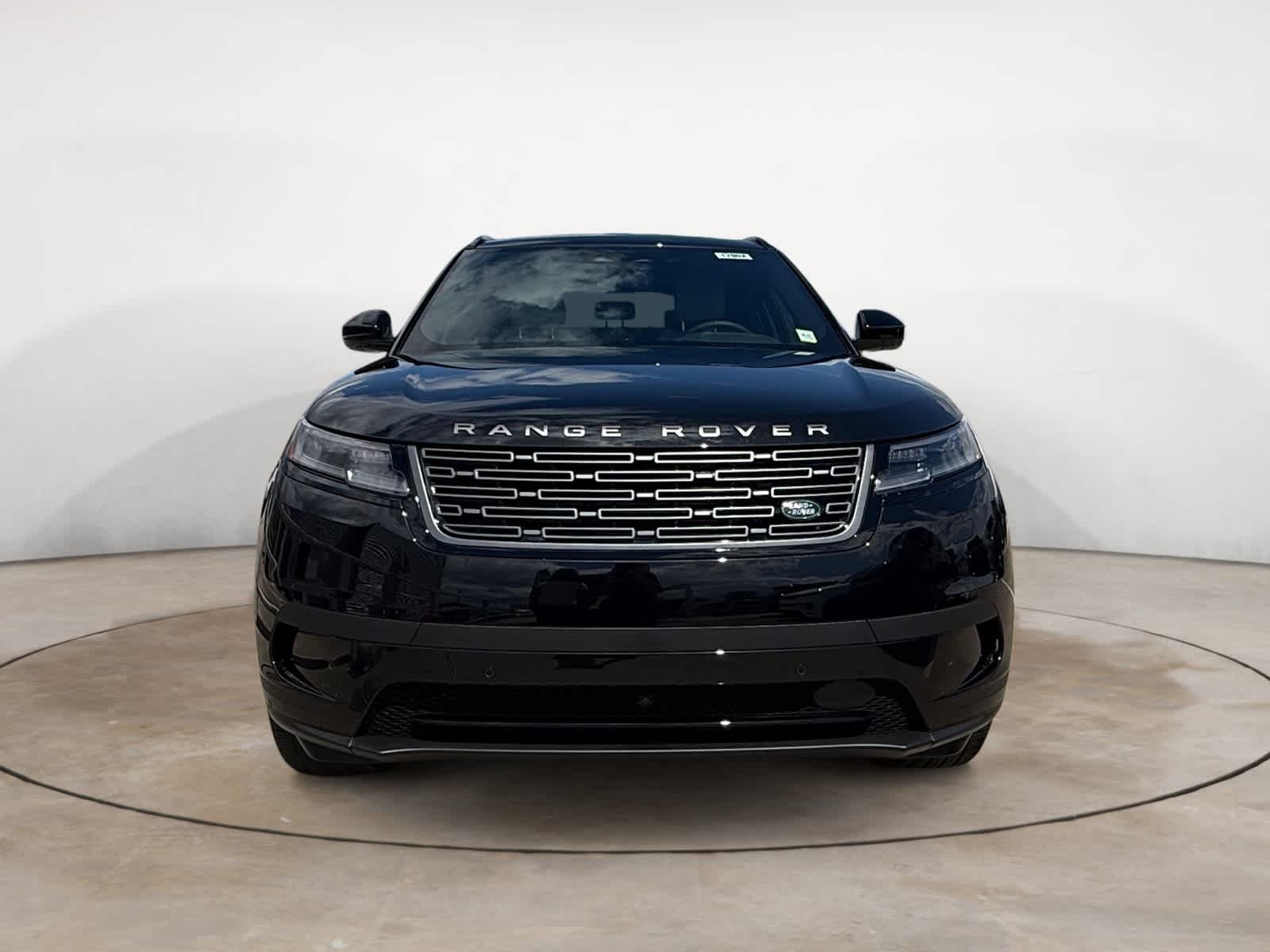 New 2026 Santorini Black Land Rover S image 8
