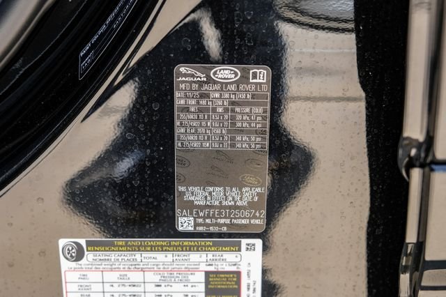 New 2026 Santorini Black Metallic Land Rover V8 image 74