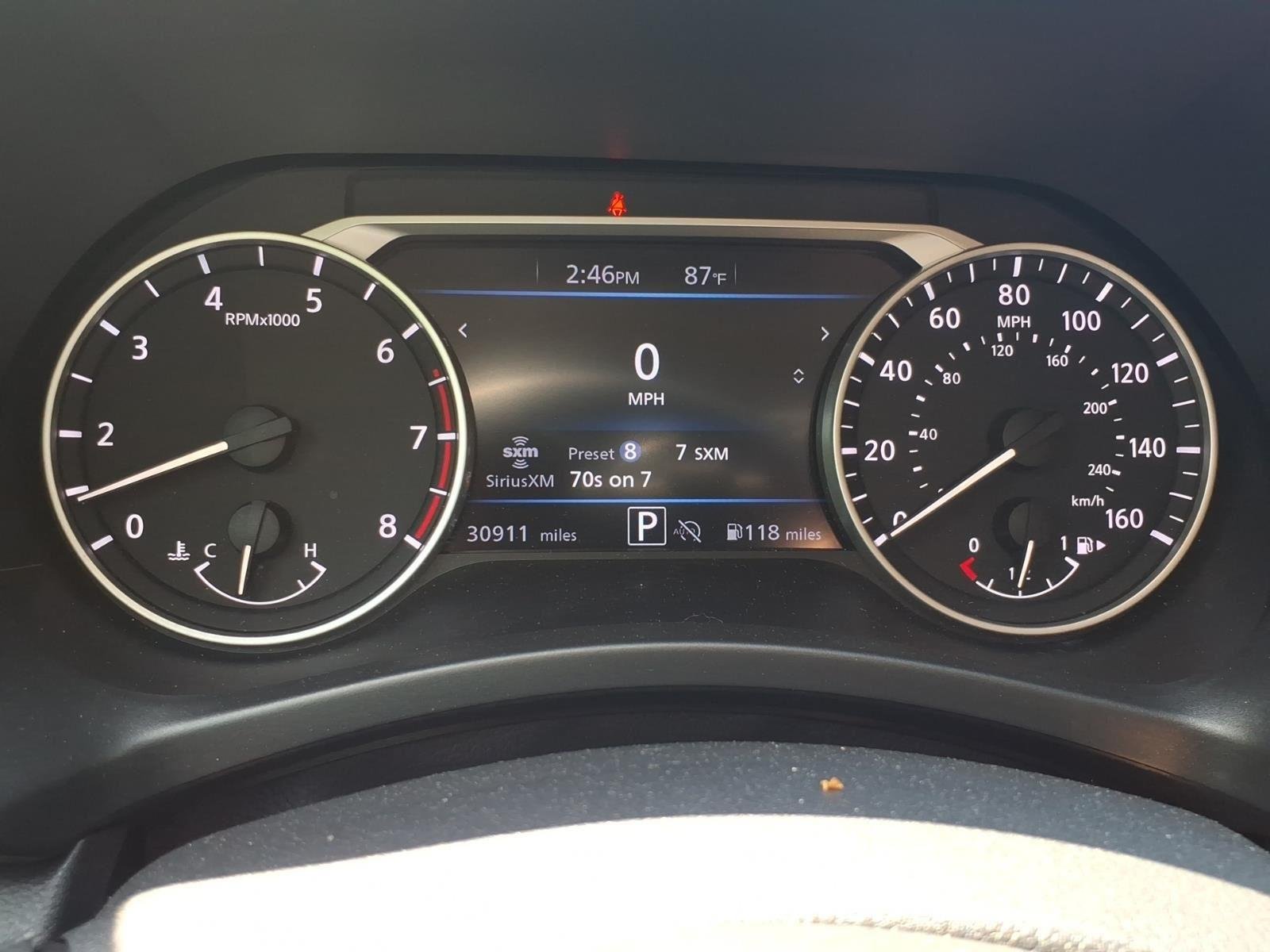 Used 2025 Aspen White Tricoat/Super Black Nissan SR image 18