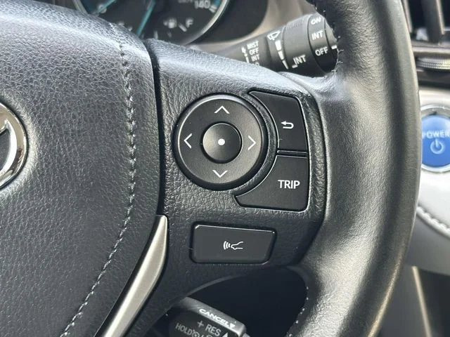 Used 2018 Aqua Toyota Limited image 22