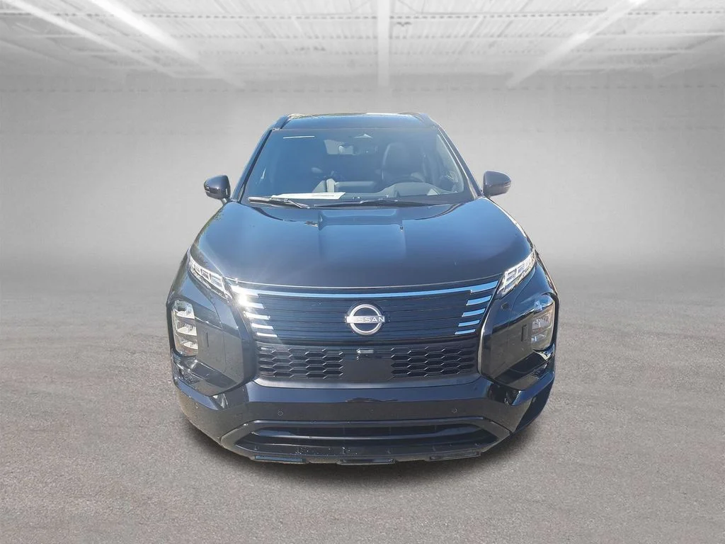 New 2026 Black Nissan Platinum image 9