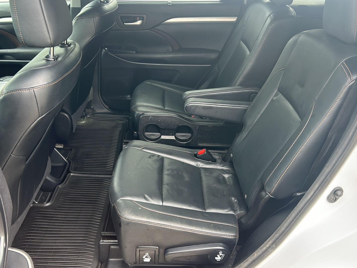 Used 2016 Blizzard Pearl TOYOTA  image 6