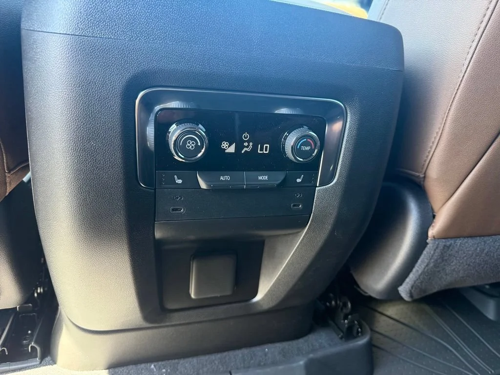 New 2026 Polar White Tricoat Chevrolet High Country image 15