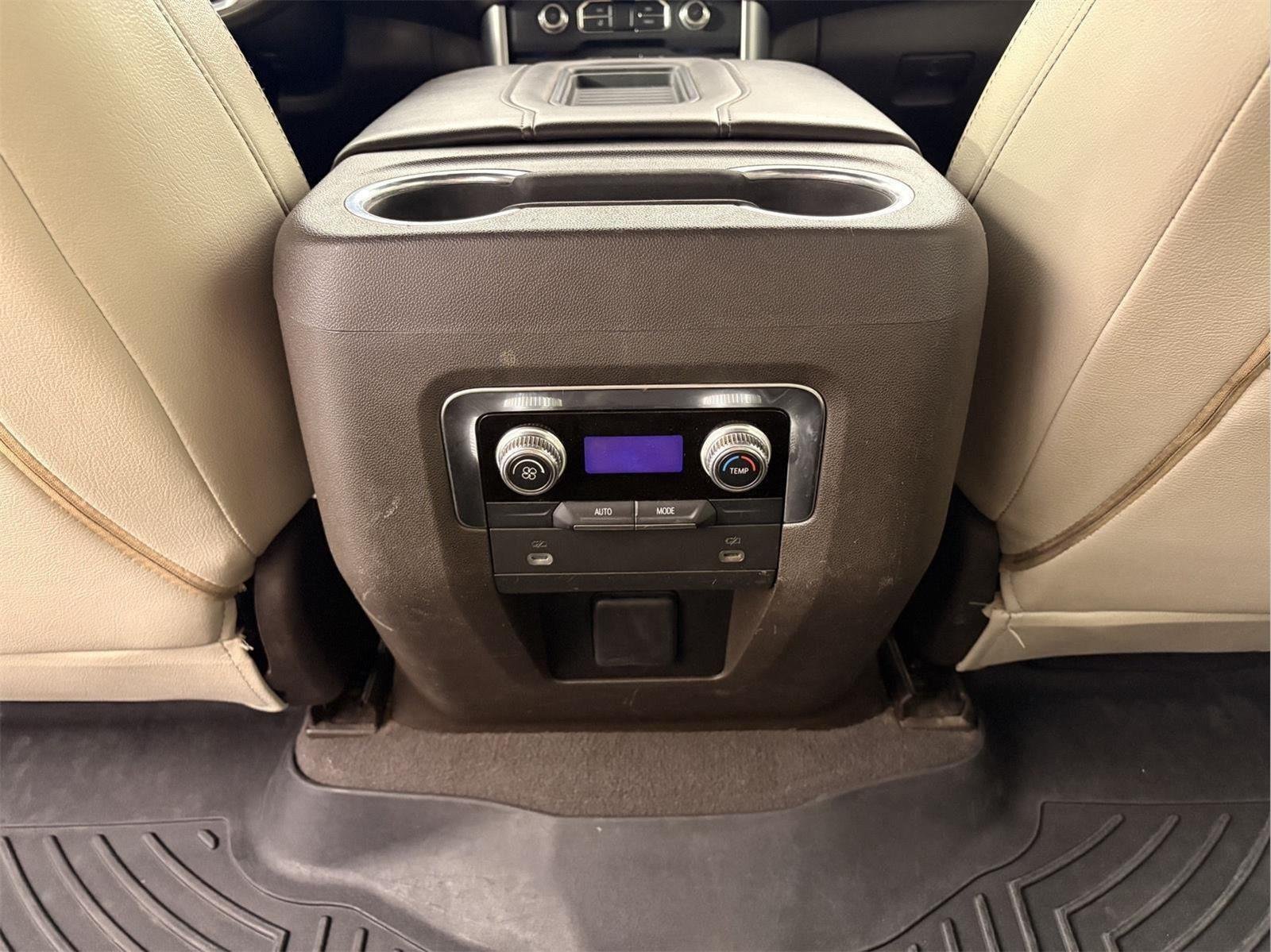 Used 2022 Summit White GMC SLE image 16
