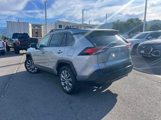 Used 2021 Silver Sky Metallic Toyota  image 9