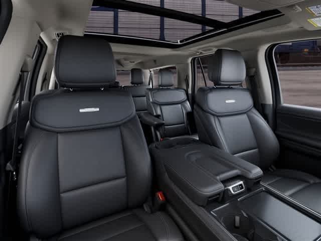 New 2027 Star White Metallic Tri-Coat Ford Platinum image 10