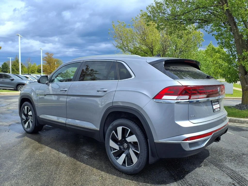 New 2026 Silver Mist Metallic Volkswagen 2.0T SEL image 4