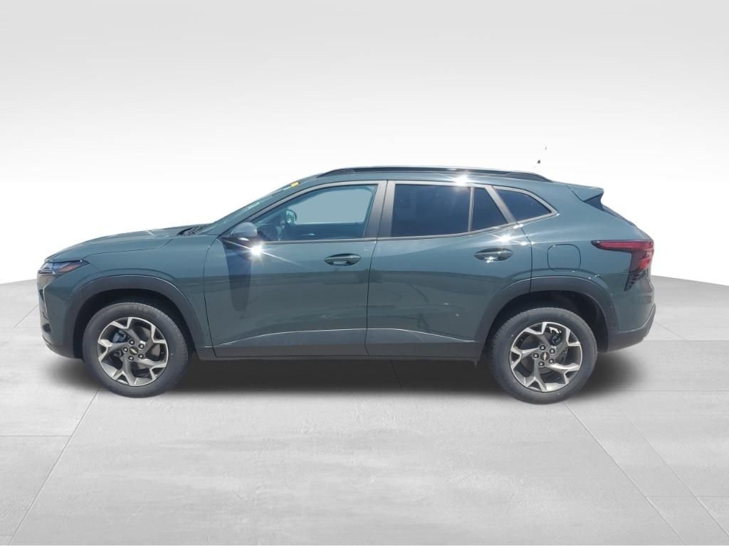 Used 2025 Gray Chevrolet LT image 2