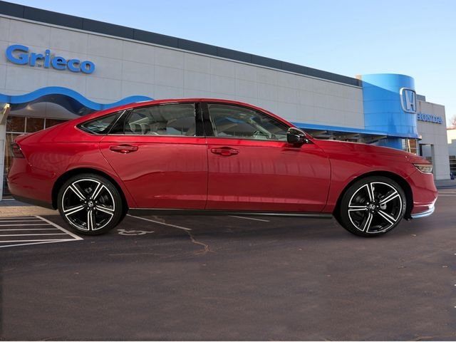 New 2026 Radiant Red Metallic Honda SE image 7