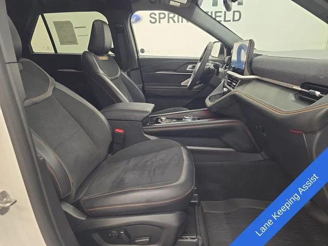 New 2026 Star White Metallic Tri-Coat Ford Tremor® image 10