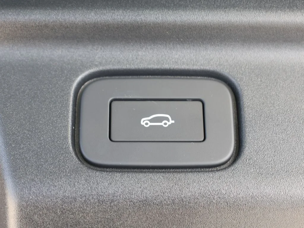 2025 Land Rover Range Rover SE - Photo 11