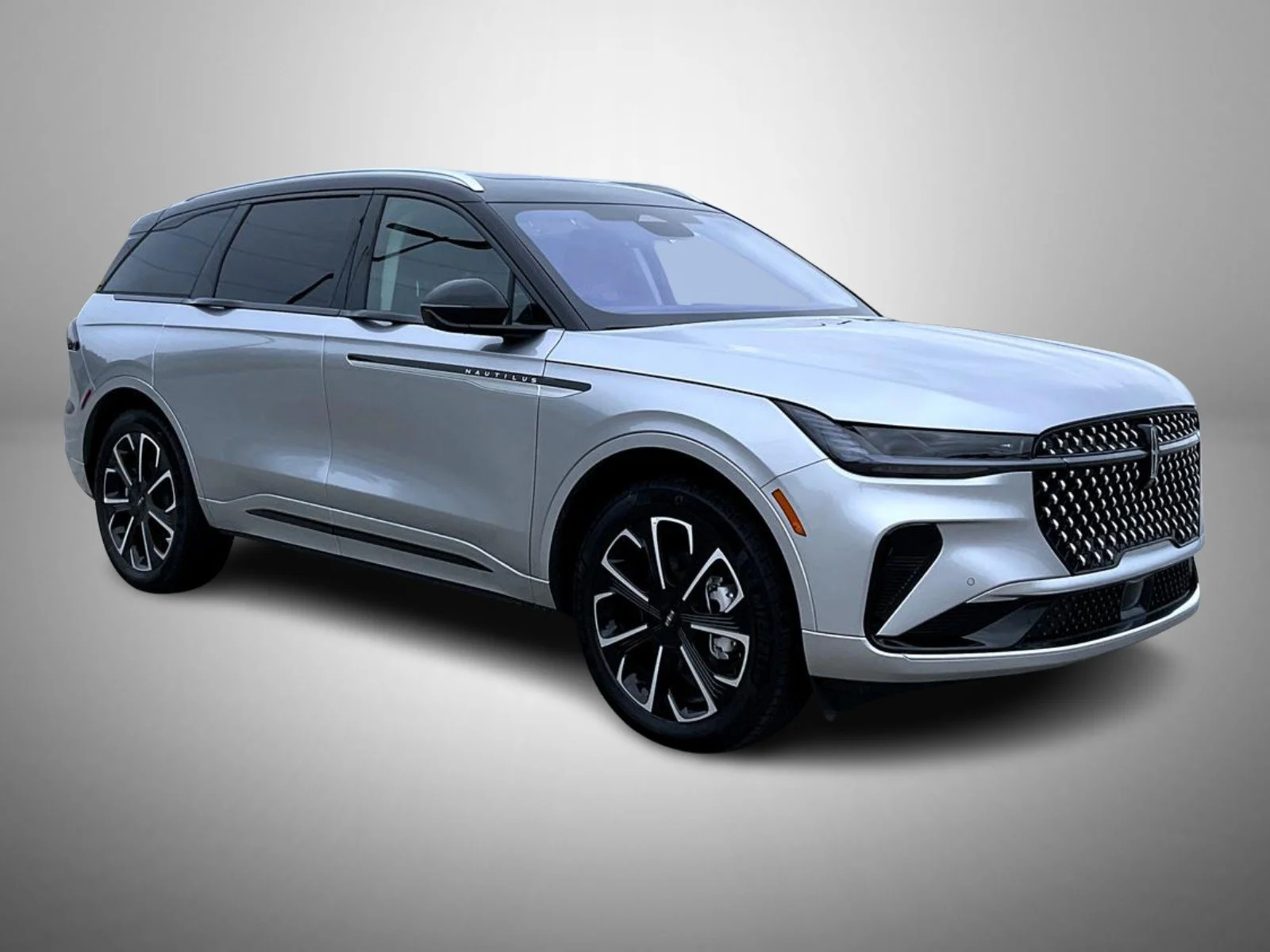 New 2026 Silver Lincoln Reserve image 3