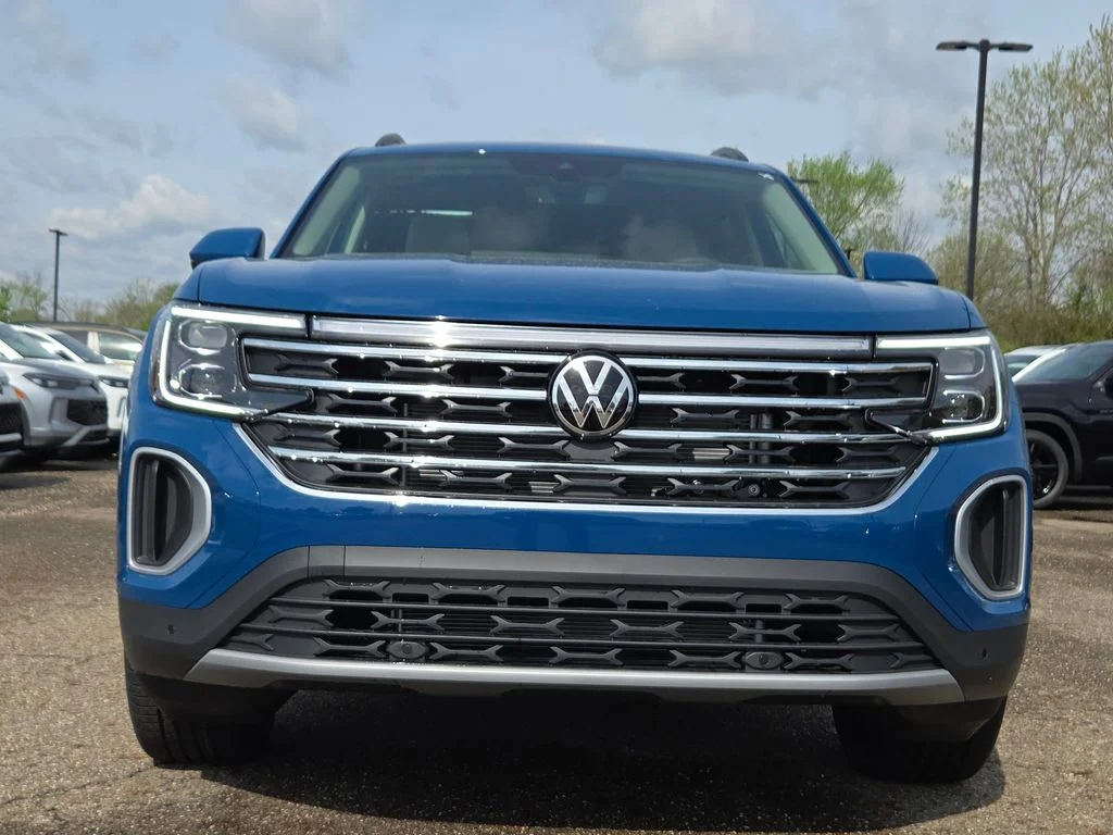 New 2026 Mountain Lake Blue Metallic Volkswagen 2.0T SE w/Technology image 2