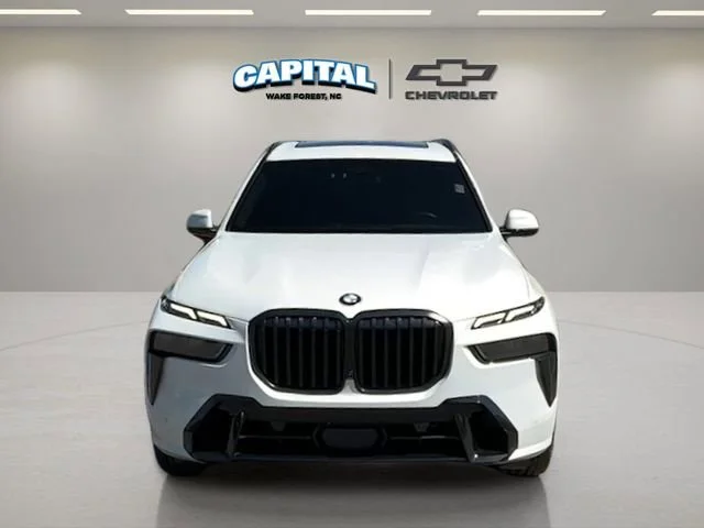 Used 2023 White BMW xDrive40i image 11