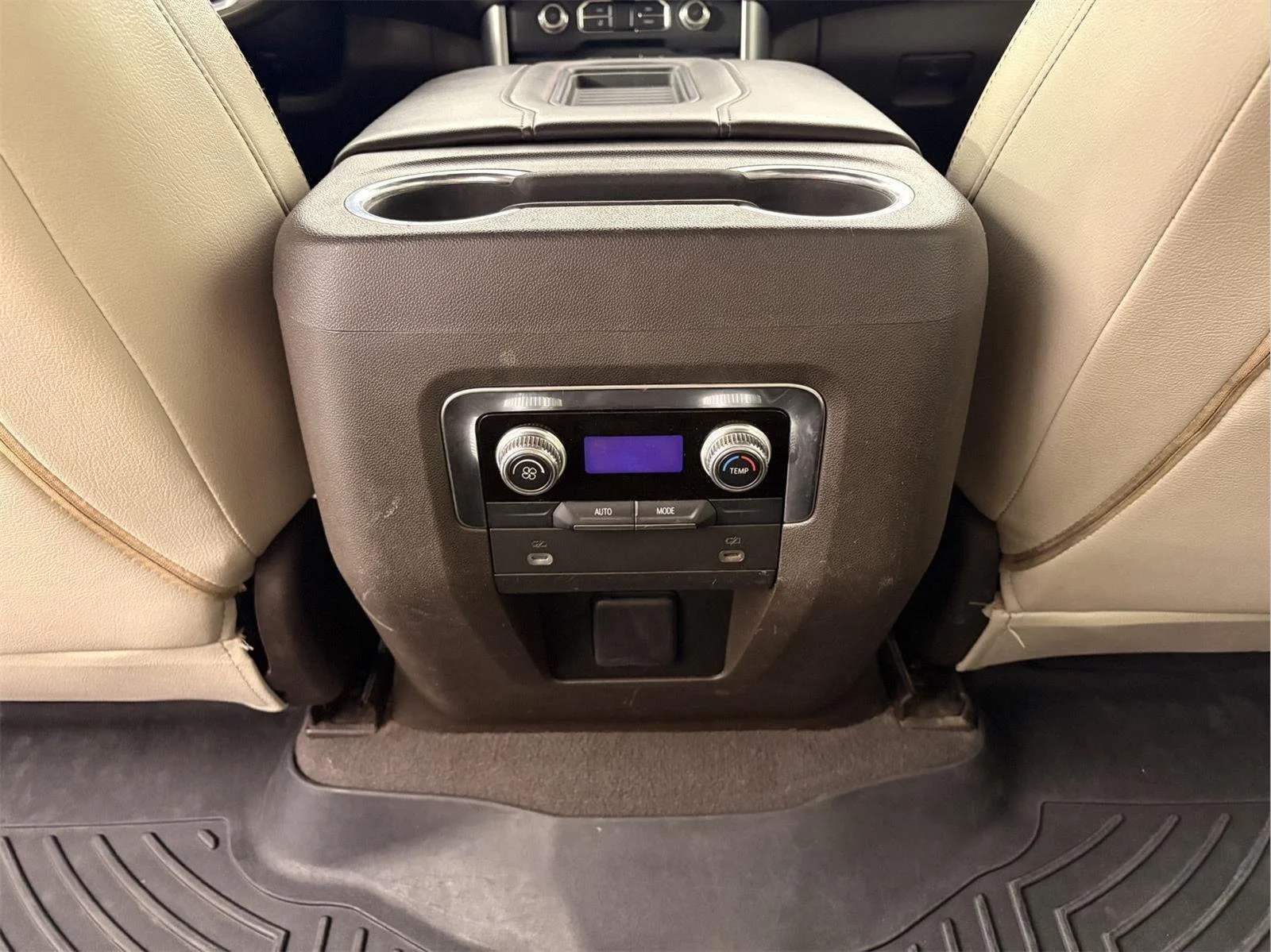 Used 2022 Summit White GMC SLE image 16