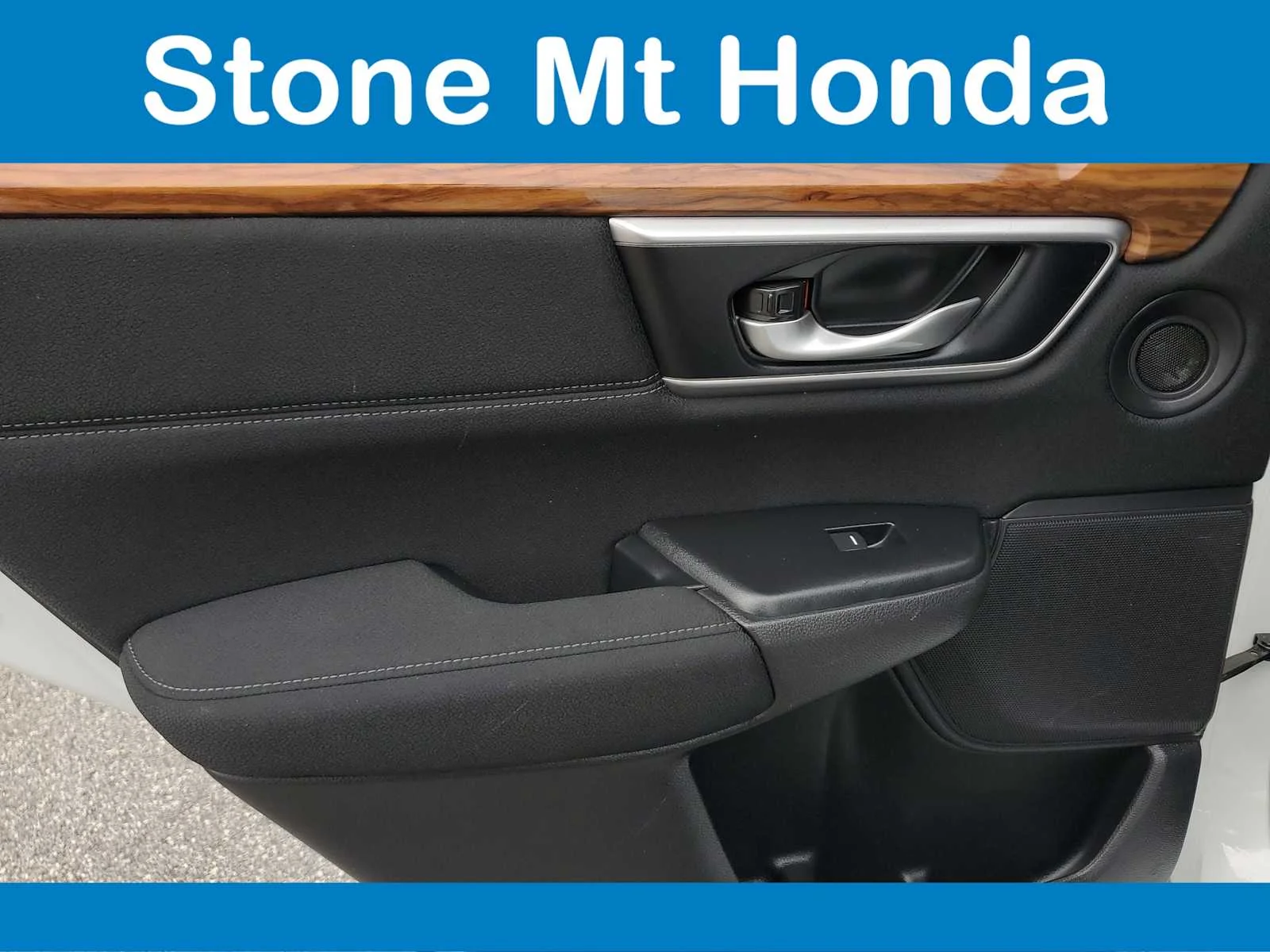 Used 2021 Platinum White Pearl Honda EX image 12