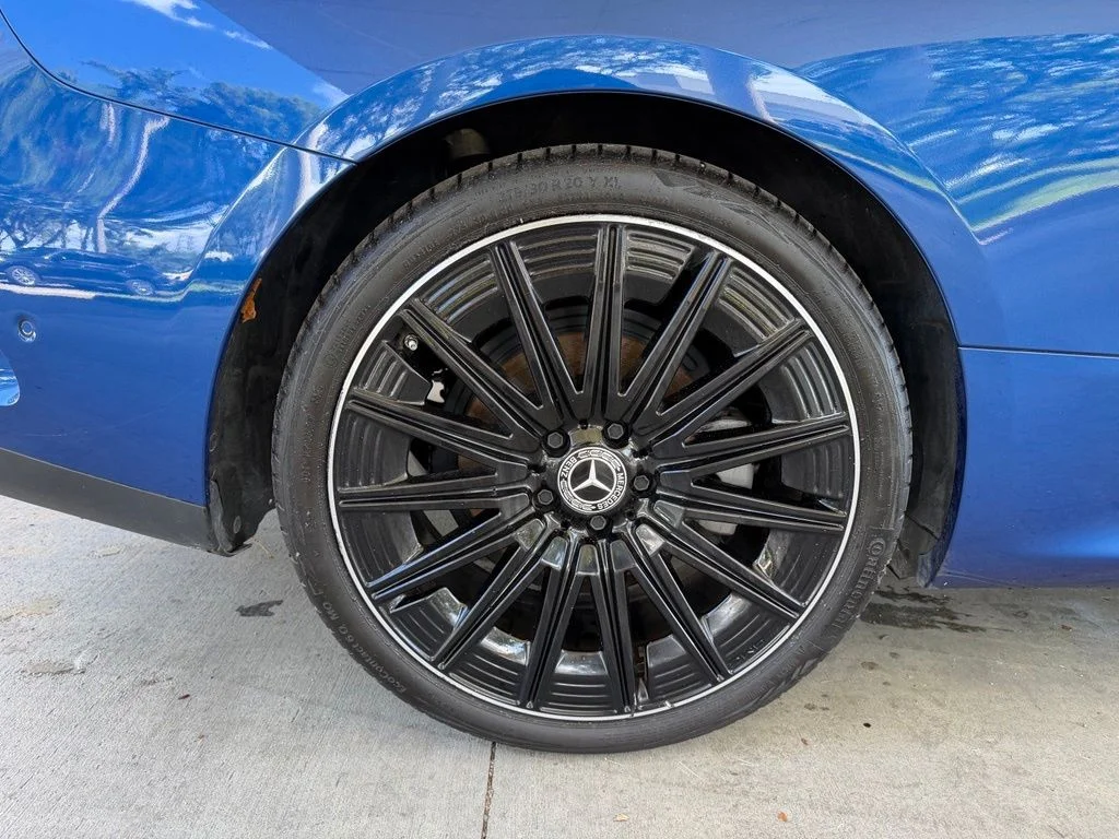 Used 2025 Blue Mercedes-Benz CLE 300 image 20