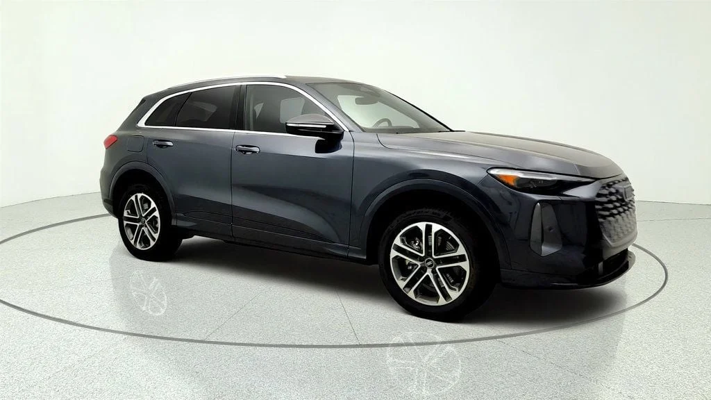 Used 2025 Tambora Gray Metallic Audi Premium Plus 2.0 TFSI quattro w/ B&O Sound & Pano Roof image 3
