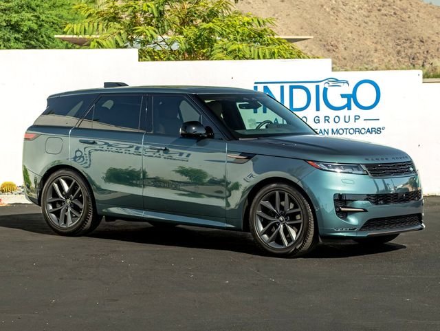 Certified Used 2024 Giola Green Metallic Land Rover Dynamic SE image 4