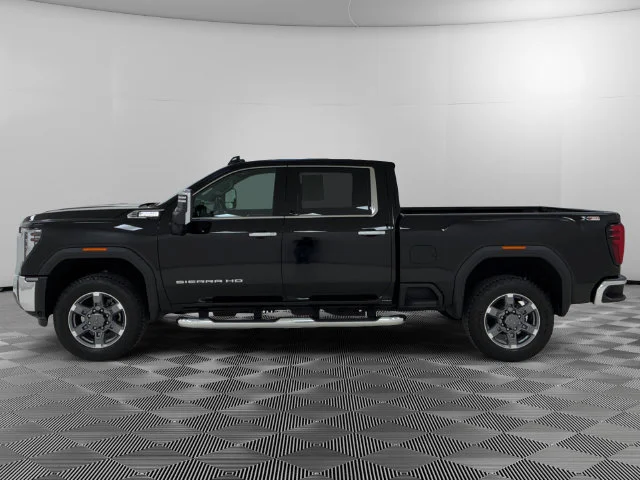 Certified Used 2025 Onyx Black GMC SLT image 2
