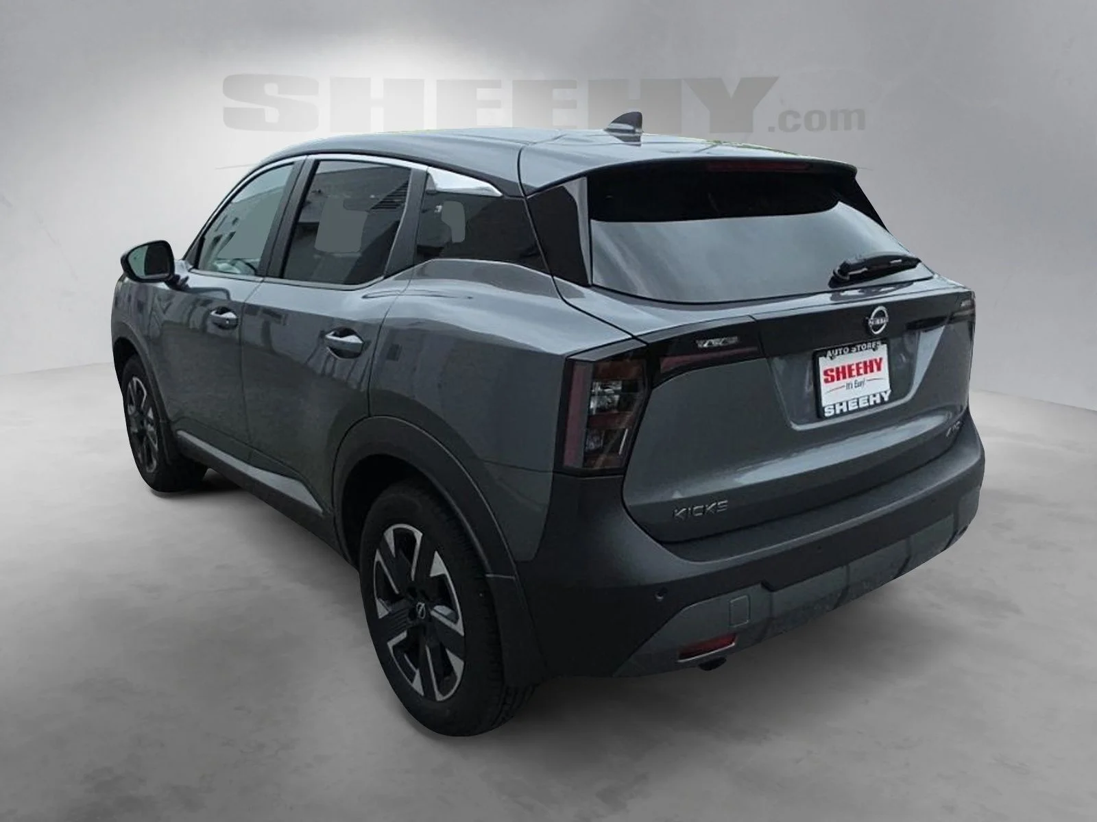 Used 2025 Gray Nissan SV image 12