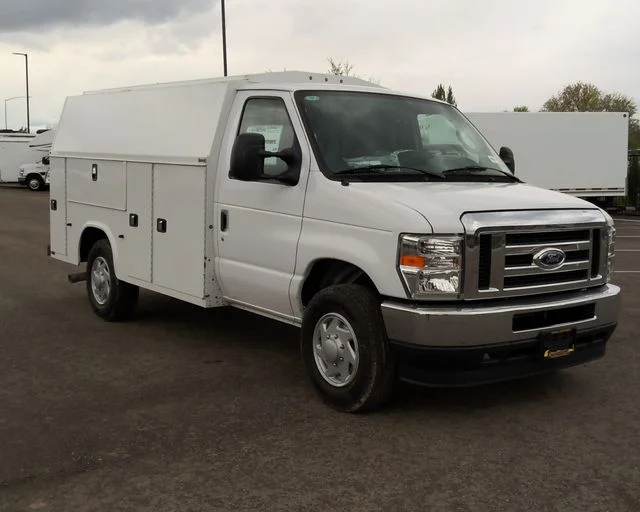 New 2025 Oxford White Ford Base image 8