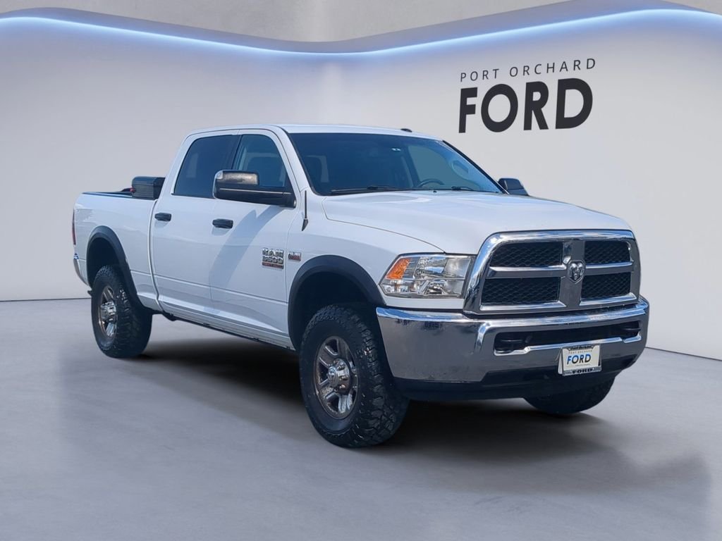 Used 2016 Bright White Clearcoat Ram SLT image 9