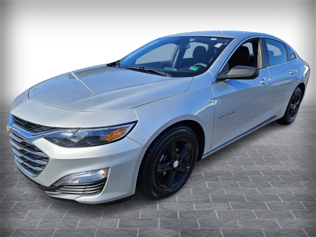 2020 Chevrolet Malibu LS photo 3