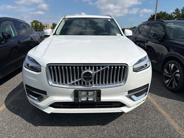 Used 2024 White Volvo Ultimate image 2