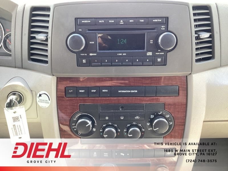 Used 2006 Beige Jeep Limited image 22