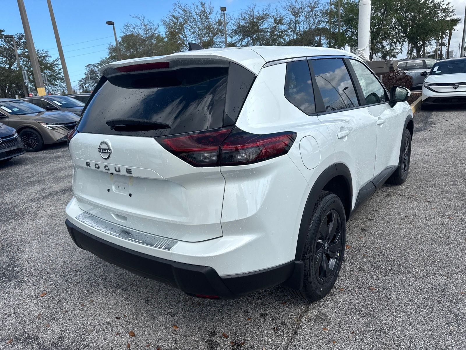 New 2026 Nissan Rogue SV 4D Sport Utility