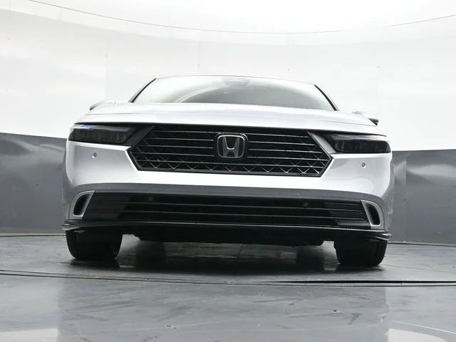 Used 2025  Honda Touring image 34
