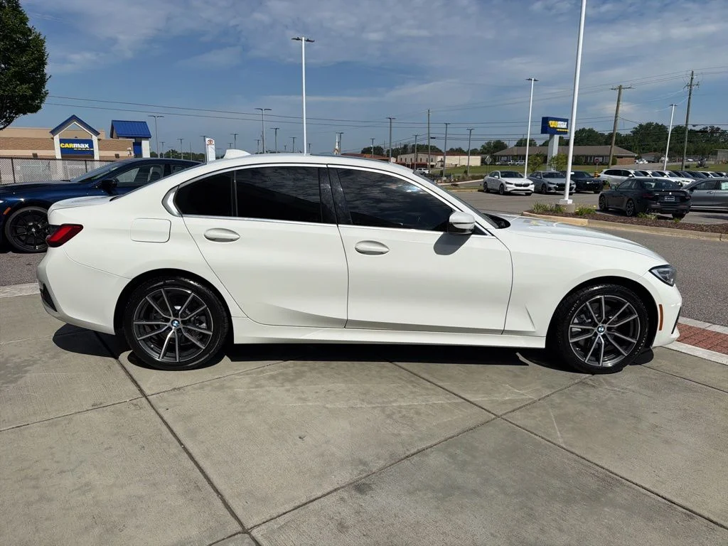 Used 2020 Alpine White BMW 330i image 7