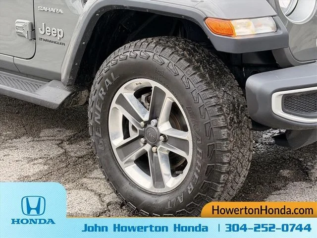 Used 2023 Gray Jeep Sahara image 26