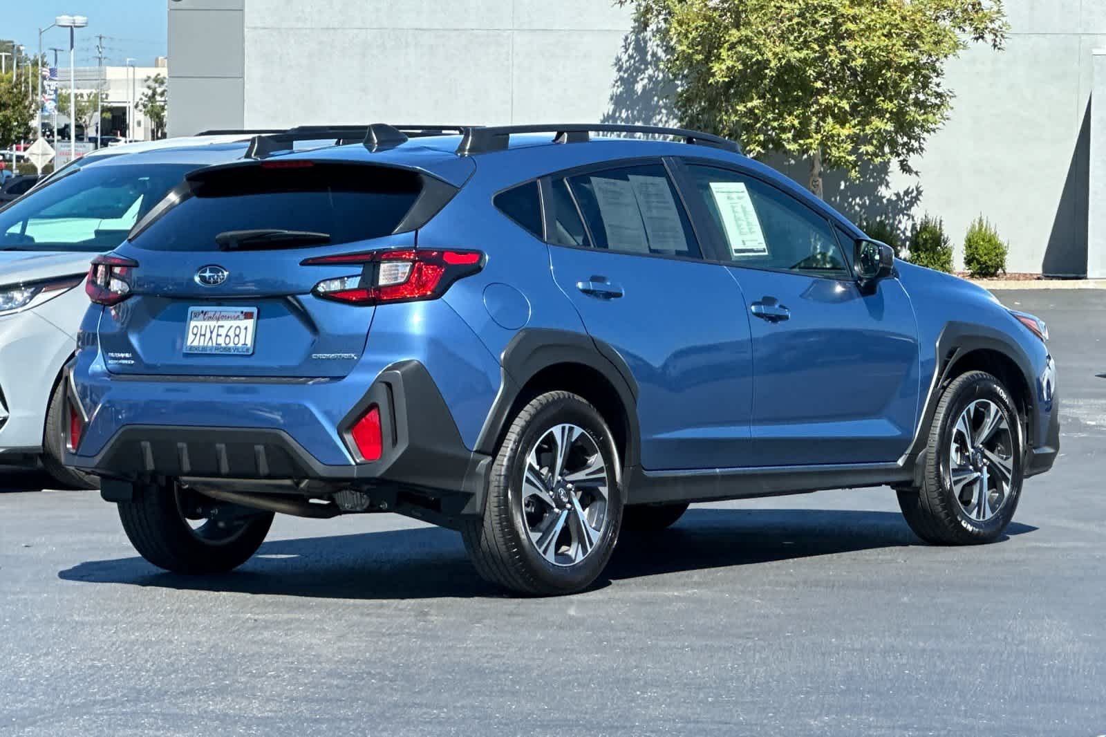 Used 2024 Horizon Blue Pearl Subaru Premium image 2