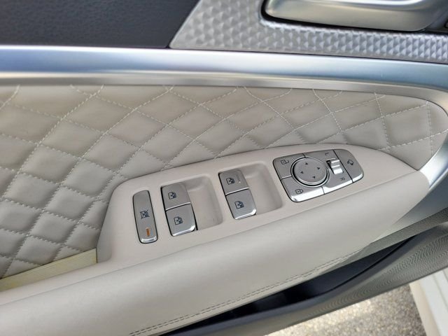 2023 GENESIS G70 Standard - Photo 19