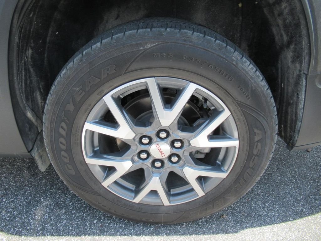 Used 2023 Black GMC SLT image 5