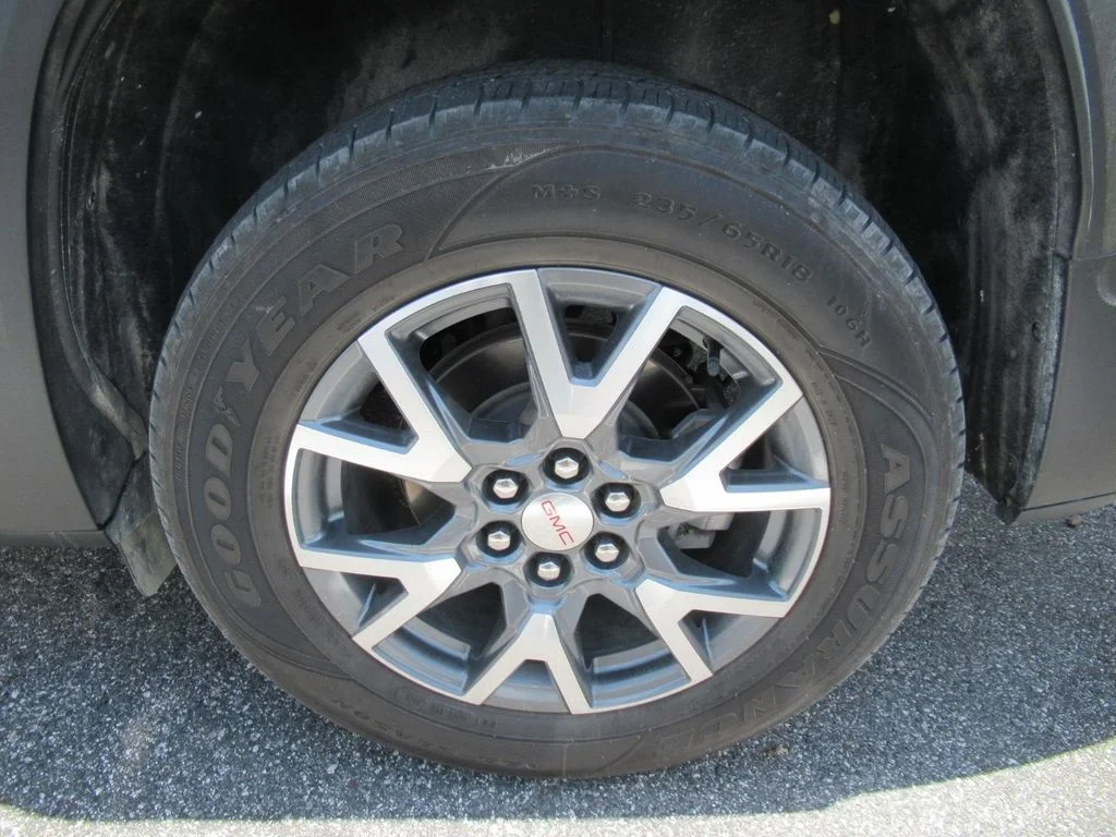 Used 2023 Black GMC SLT image 5