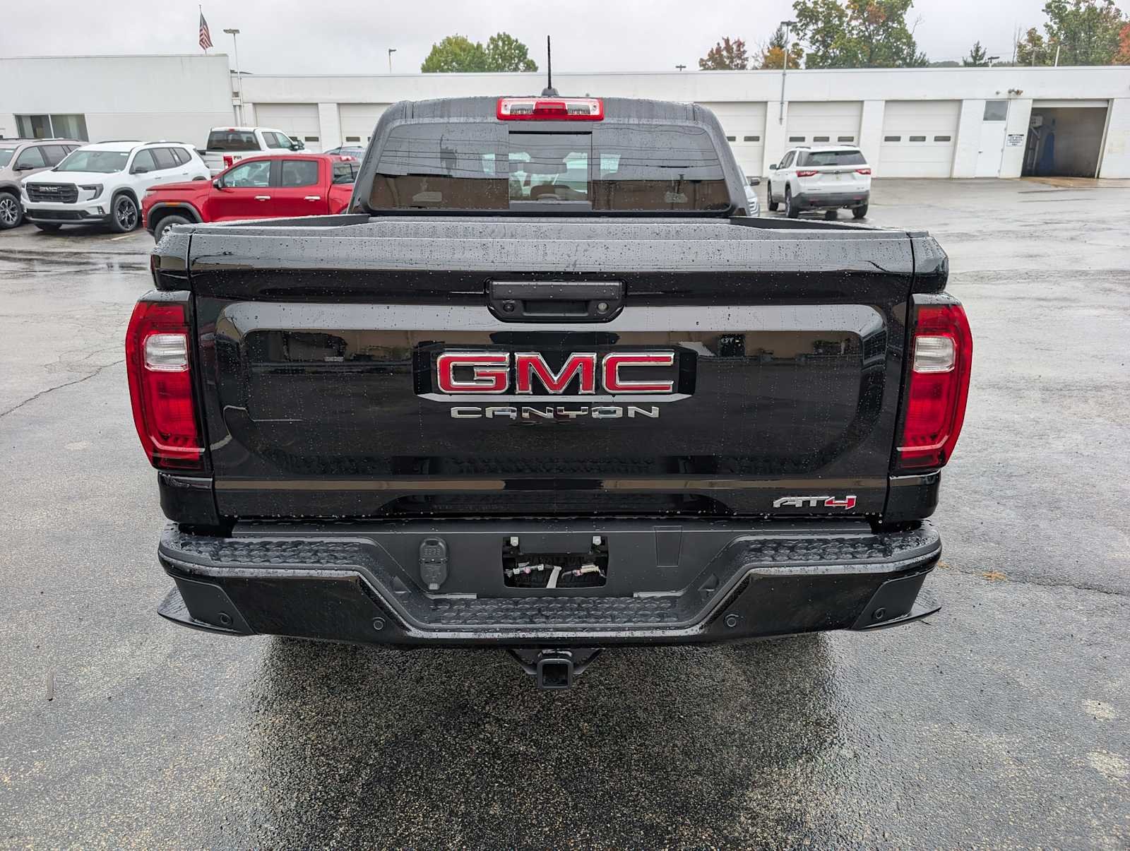2026 GMC Canyon AT4 - Photo 9