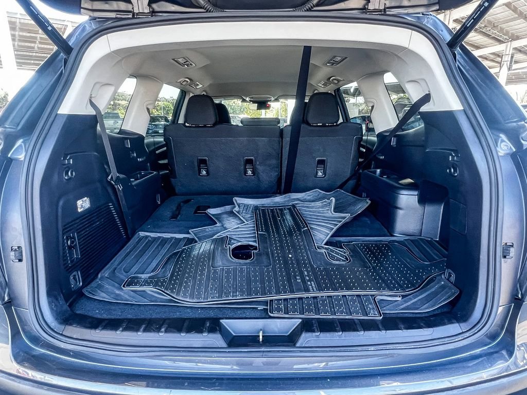 Used 2023 Gray Subaru Premium image 25