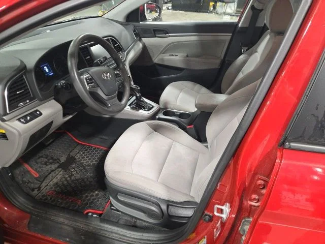 Used 2018 Red Hyundai SEL image 13